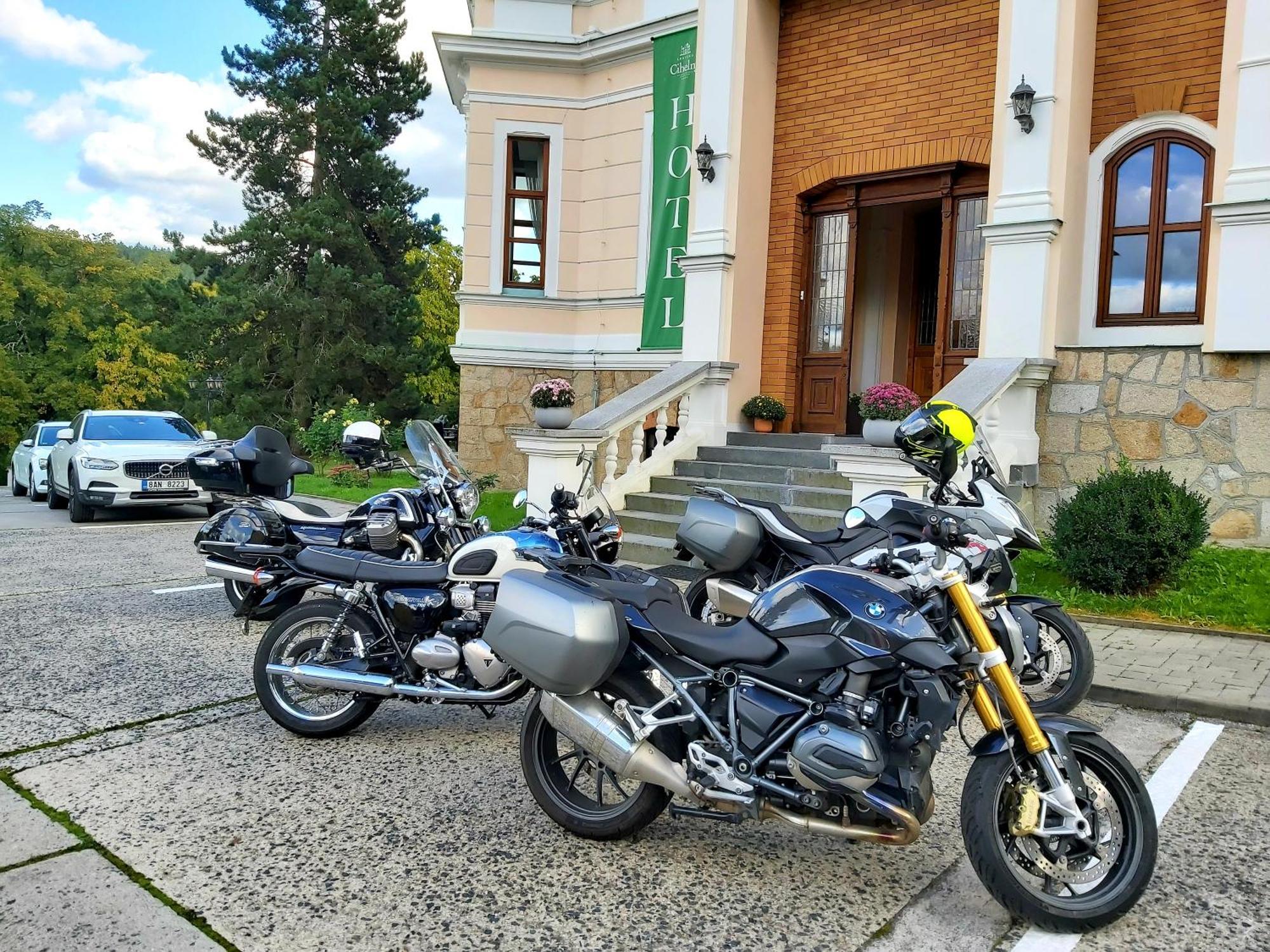 Hotel Chateau Cihelny Karlovy Vary Exterior foto